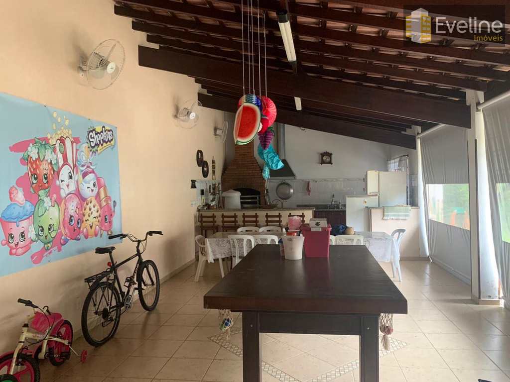 Casa em Mogi das Cruzes, no bairro Vila Suissa