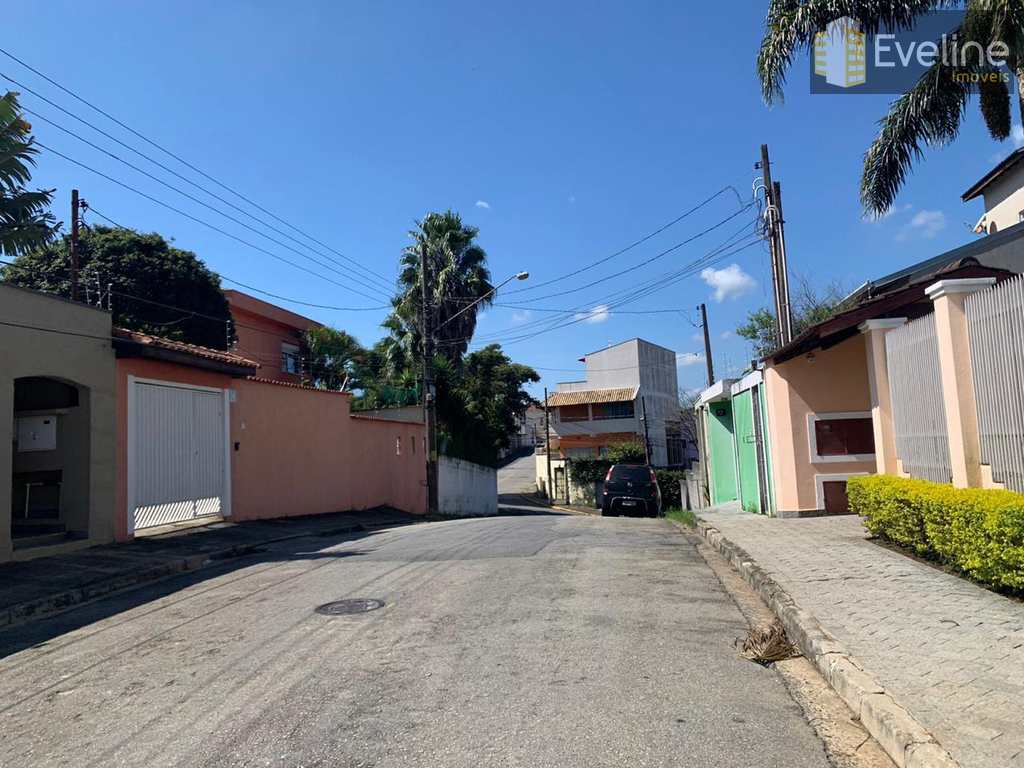 Casa em Mogi das Cruzes, no bairro Vila Suissa