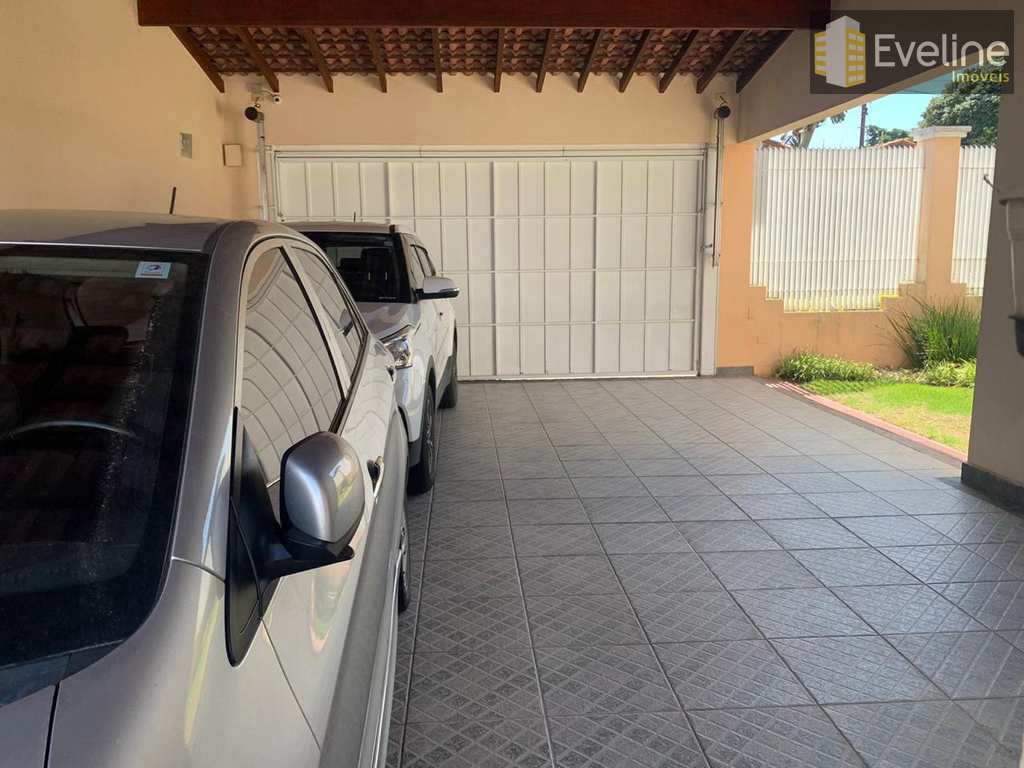 Casa em Mogi das Cruzes, no bairro Vila Suissa