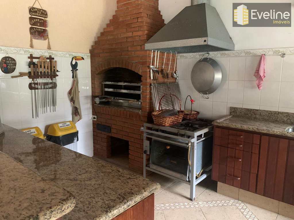 Casa em Mogi das Cruzes, no bairro Vila Suissa
