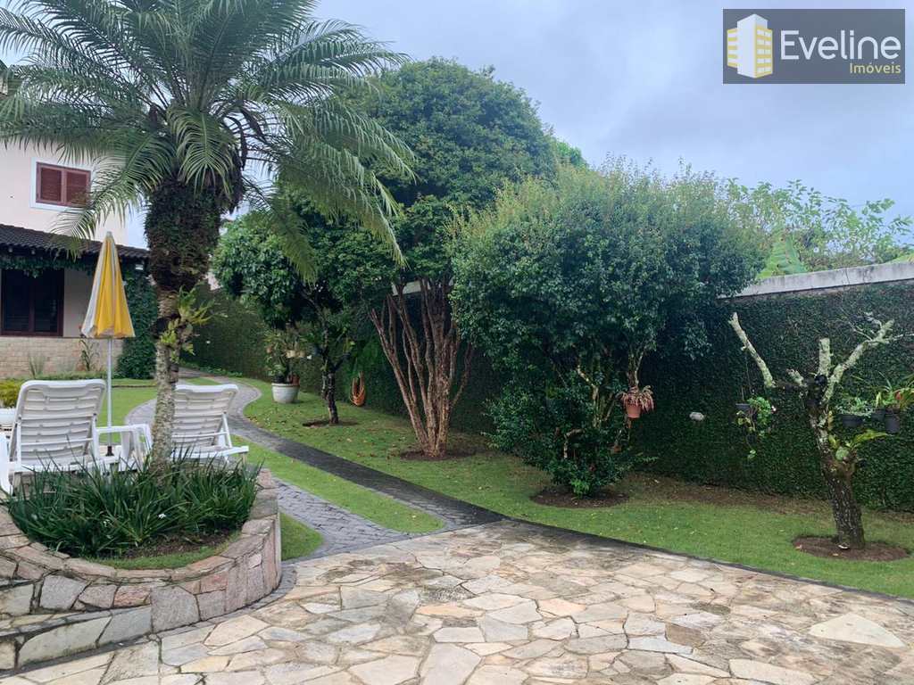 Casa em Mogi das Cruzes, no bairro Vila Suissa