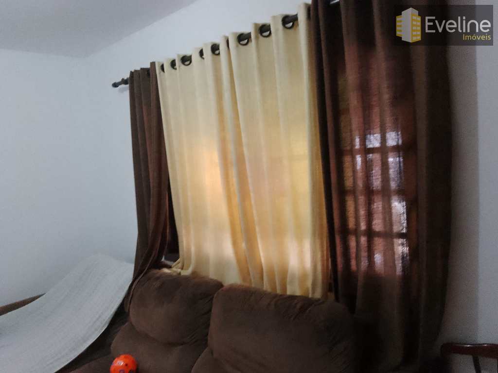 Casa em Mogi das Cruzes, no bairro Vila Suissa