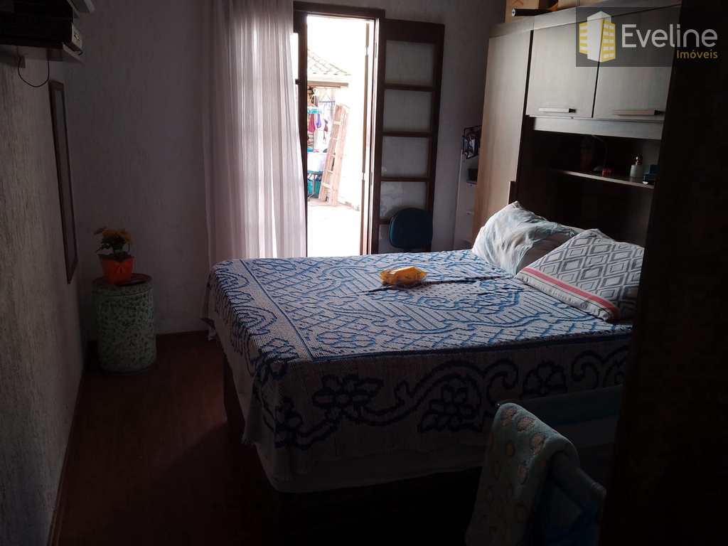 Casa em Mogi das Cruzes, no bairro Vila Suissa