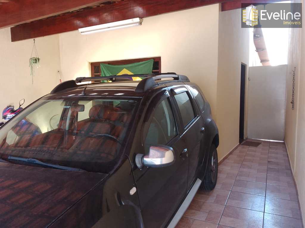 Casa em Mogi das Cruzes, no bairro Vila Suissa