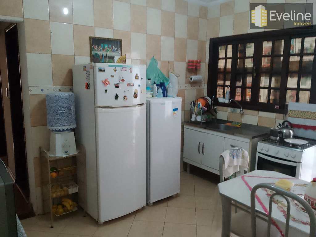 Casa em Mogi das Cruzes, no bairro Vila Suissa