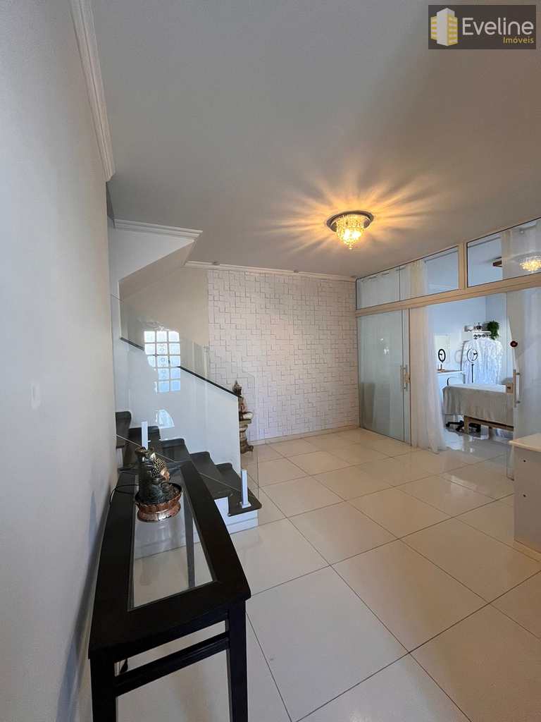 Casa em Mogi das Cruzes, no bairro Vila Suissa