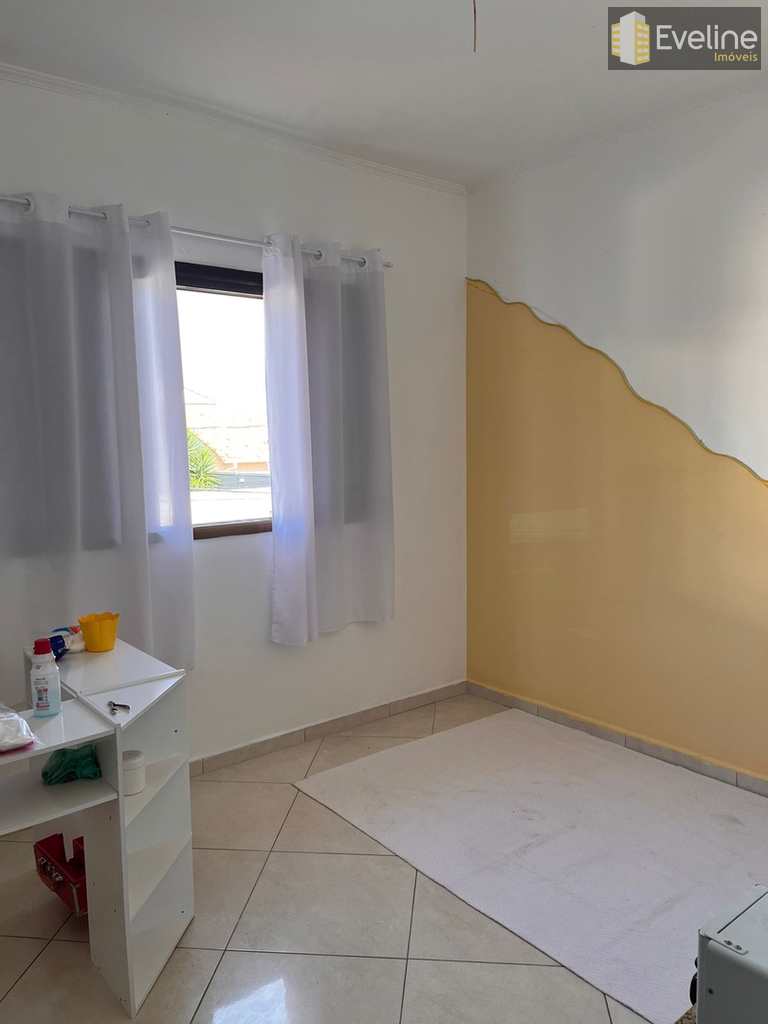 Casa em Mogi das Cruzes, no bairro Vila Suissa