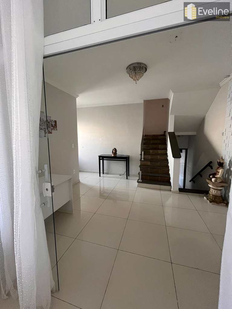Casa em Mogi das Cruzes, no bairro Vila Suissa