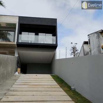 Casa em Mogi das Cruzes, bairro Vila Oliveira