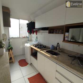 Apartamento em Mogi das Cruzes, bairro Vila Mogilar