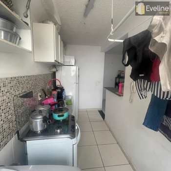 Apartamento em Mogi das Cruzes, bairro Nova Mogilar