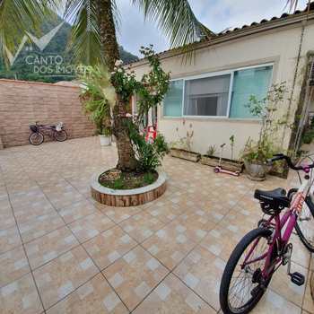 Casa em Praia Grande, bairro Canto do Forte