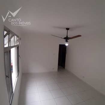 Kitnet em Praia Grande, bairro Canto do Forte