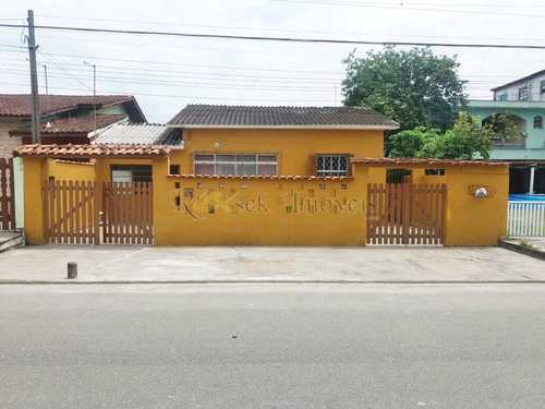 Casa, código 330 em Itanhaém, bairro Campos Elíseos