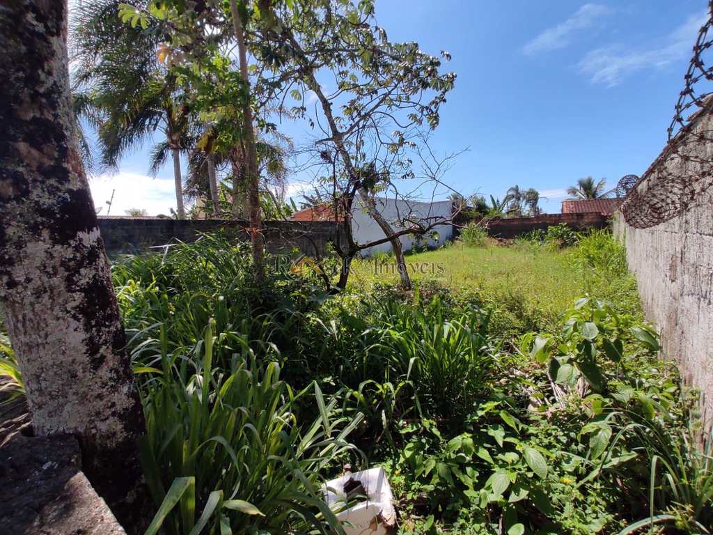 Terreno em Itanhaém, no bairro Bopiranga