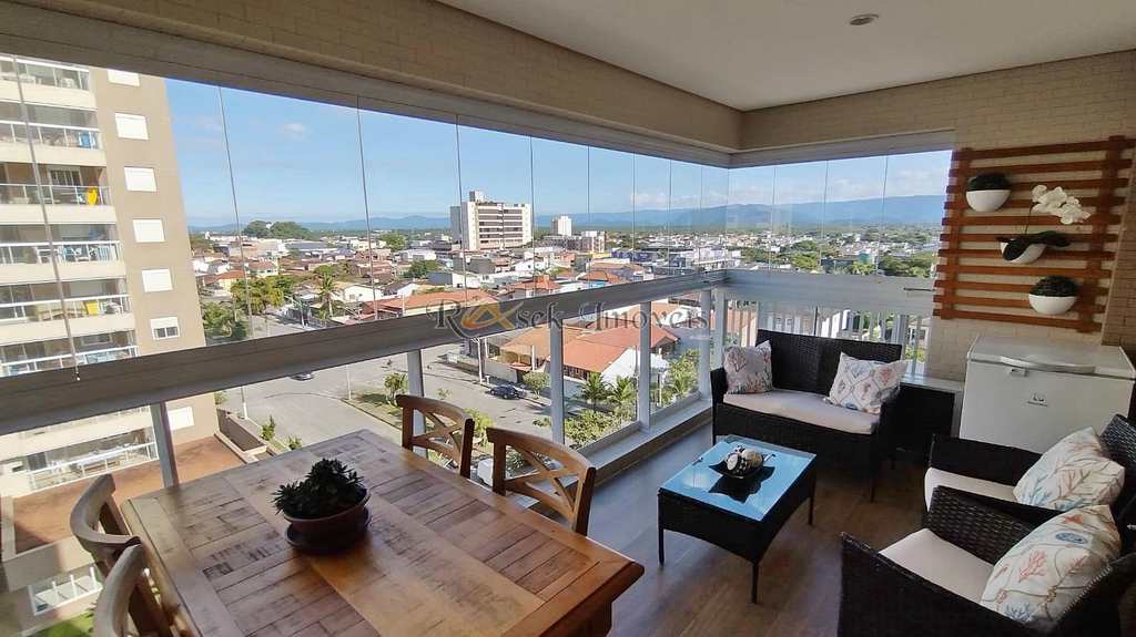 Apartamento em Itanhaém, no bairro Centro