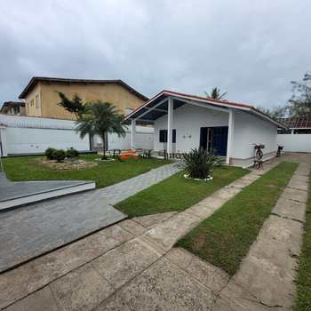 Casa em Itanhaém, bairro Bopiranga