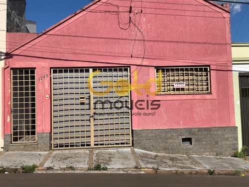 Casa, código 401 em São Carlos, bairro Centro