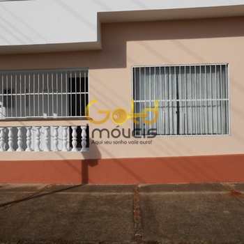 Sobrado em São Carlos, bairro Vila Lutfalla