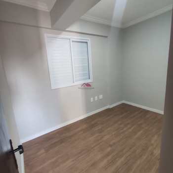 Apartamento em São Vicente, bairro Jardim Nosso Lar