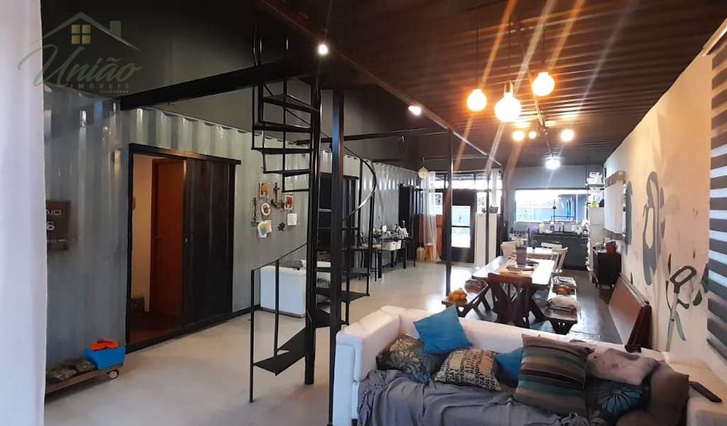 Casa em Itaí, bairro Represa Jurumirim