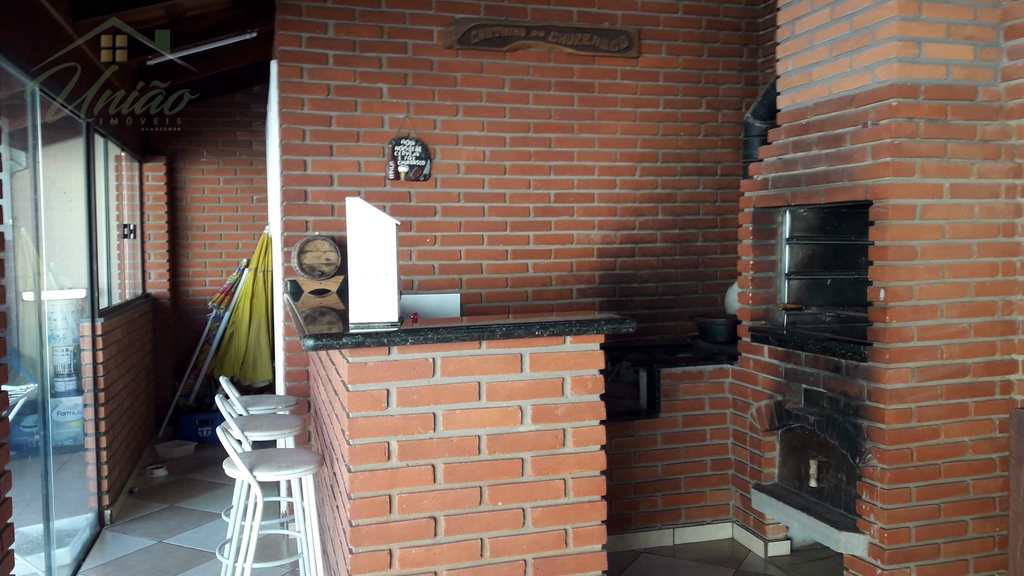 Casa em Avaré, no bairro Residencial Village