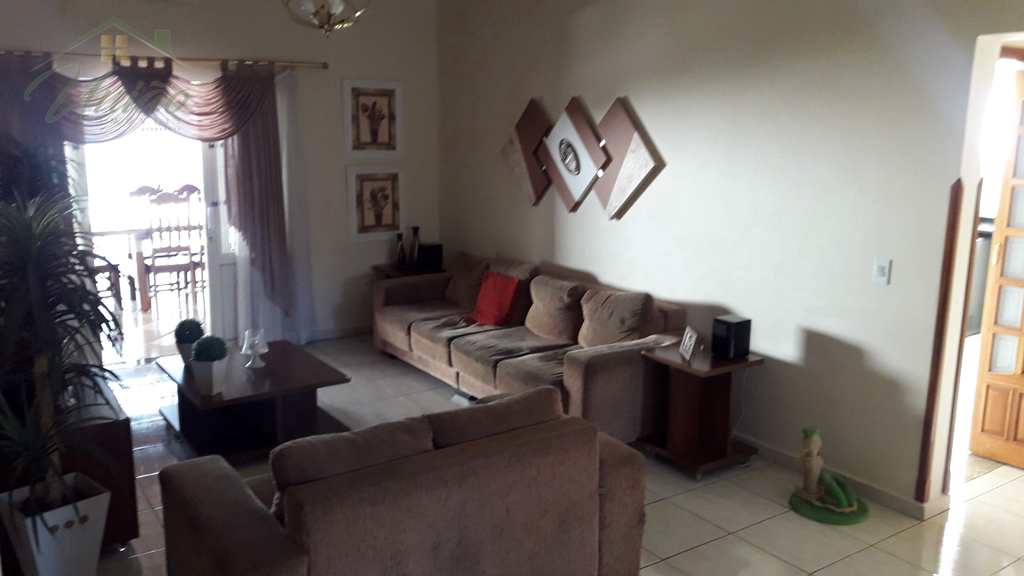 Casa em Avaré, no bairro Residencial Village