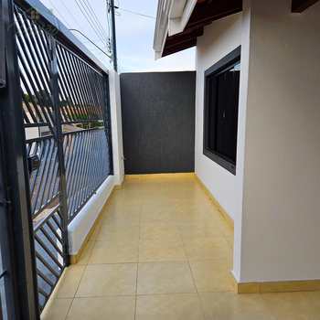 Casa em Avaré, bairro Chácara Rancho Alegre