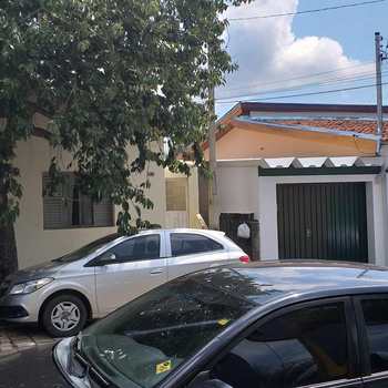 Casa em Avaré, bairro Centro