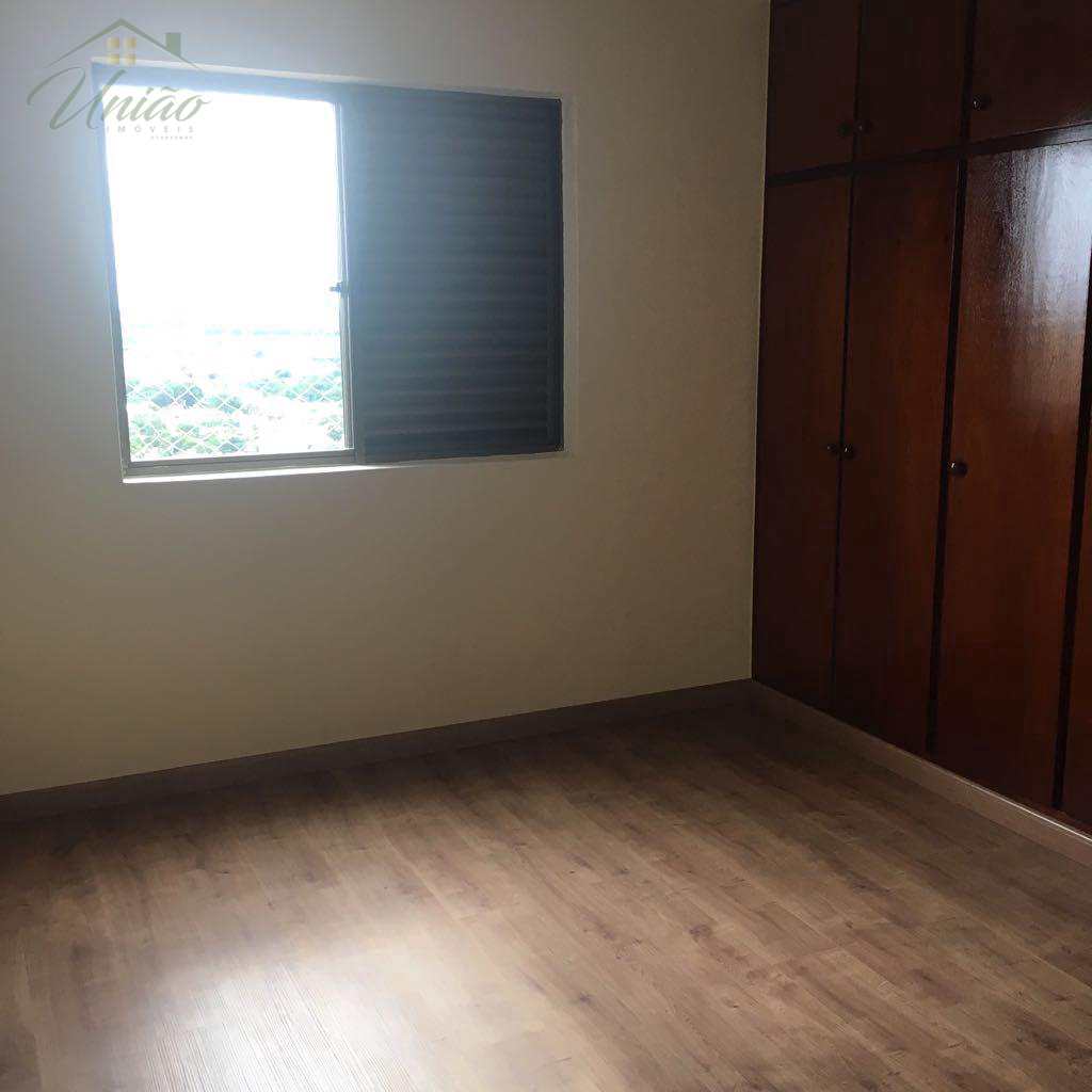 Apartamento em Avaré, no bairro Centro