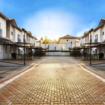 Casa de Condomínio em Campinas, bairro Jd. Santa Cândida