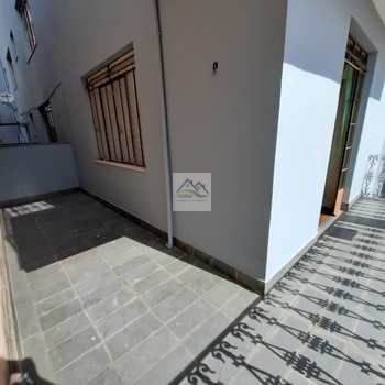 Apartamento em Conselheiro Lafaiete, bairro São Sebastião