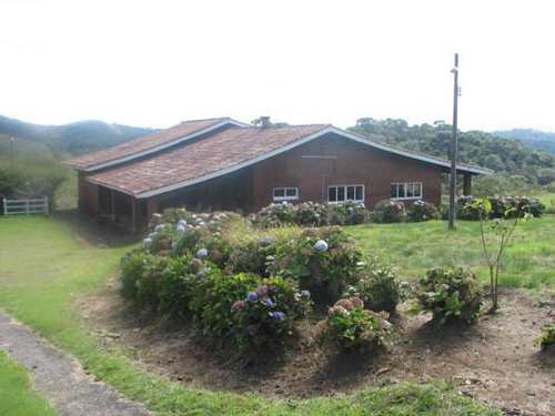 Fazenda, código 97 em Campos do Jordão, bairro Horto