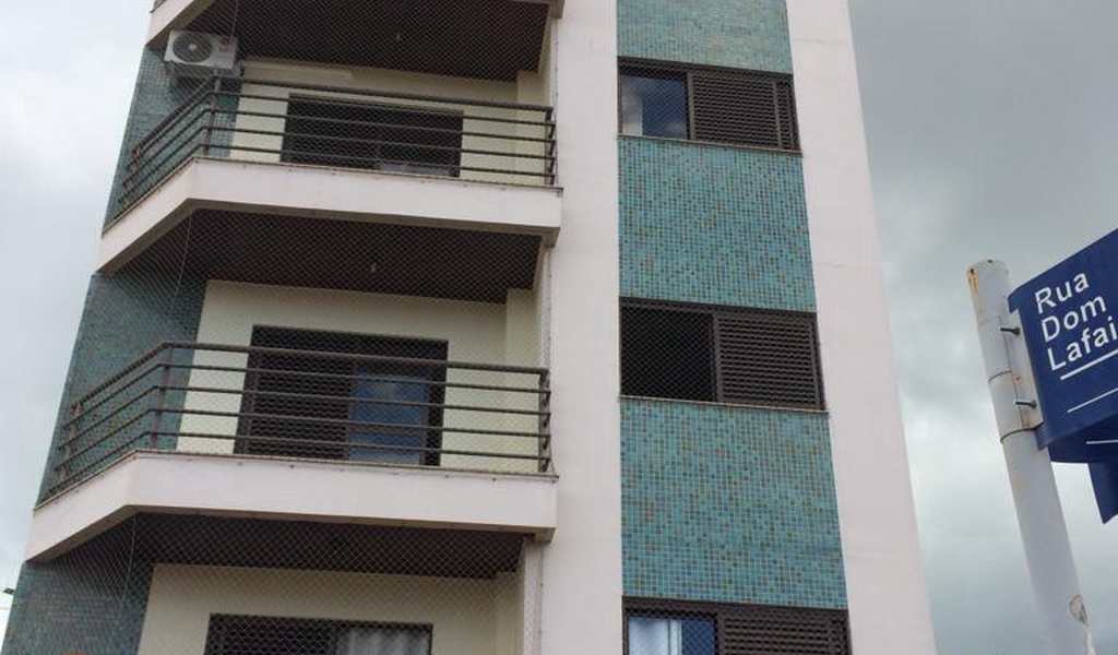 Apartamento em Pouso Alegre, bairro Centro