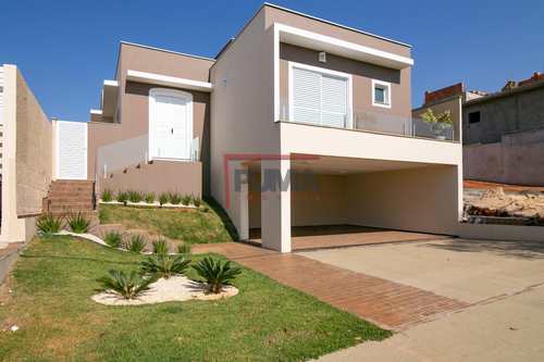 Casa de Condomínio, código 450 em Piracicaba, bairro Água Branca