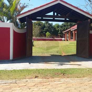 Casa de Condomínio em Boituva, bairro Centro
