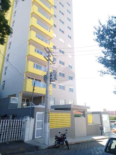 Apartamento, código 384 em Tatuí, bairro Centro