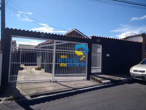 Casa, código 207 em Bragança Paulista, bairro Núcleo Habitacional Padre Aldo Bolini