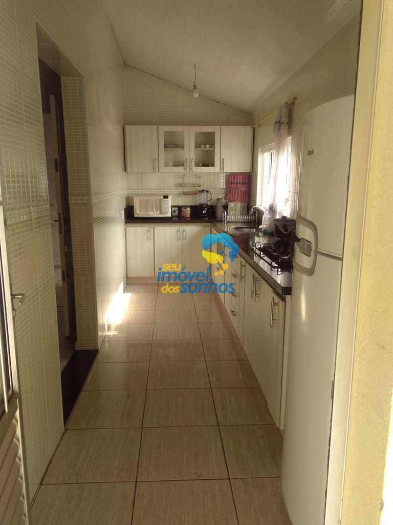 Casa em Bragança Paulista, no bairro Jardim Iguatemi