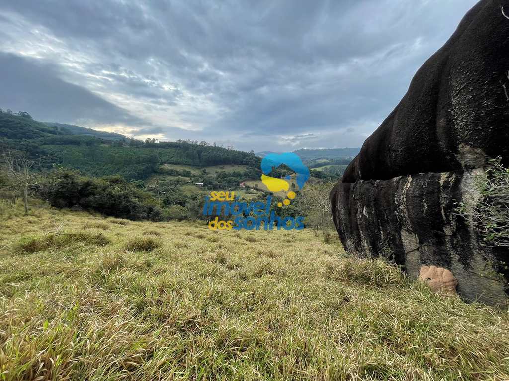 Terreno Rural em Pedra Bela, no bairro Pitangueiras do Meio