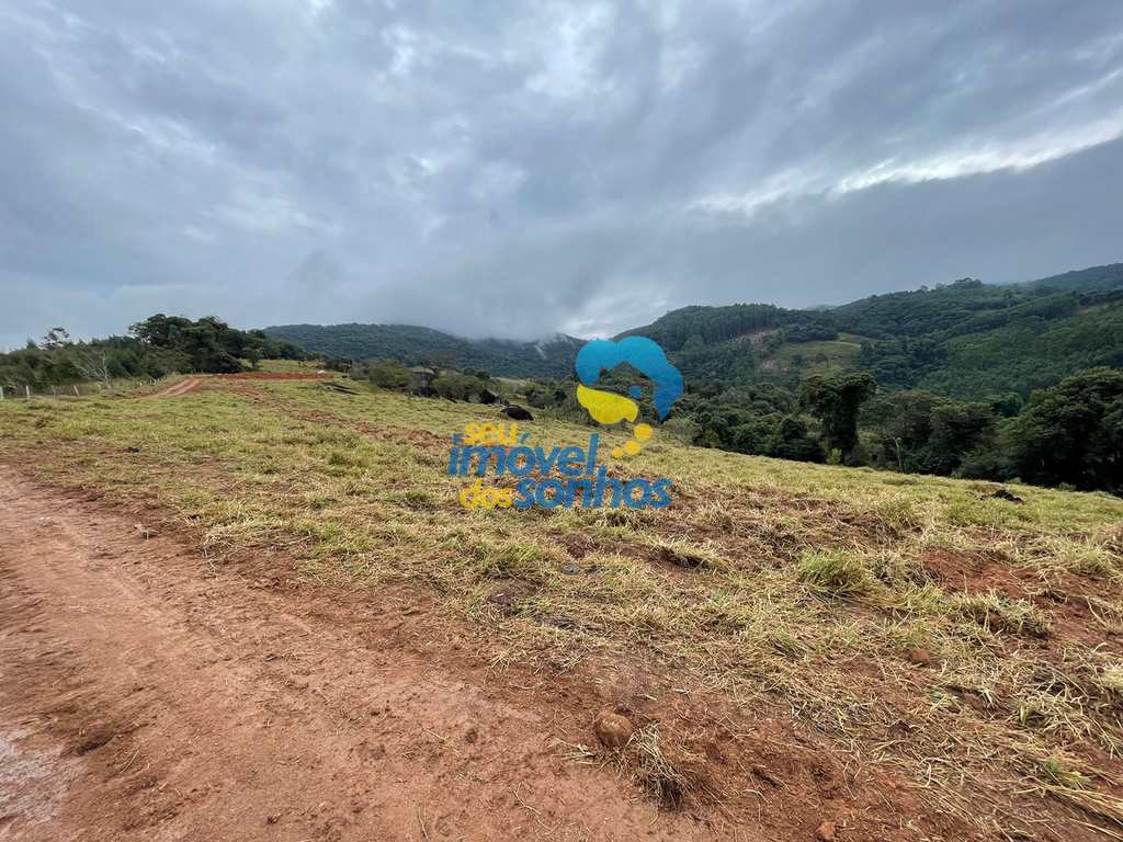 Terreno Rural em Pedra Bela, no bairro Pitangueiras do Meio
