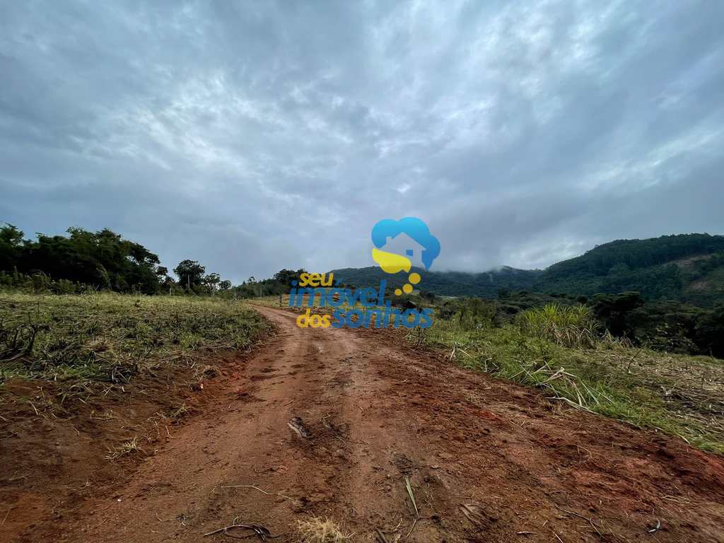 Terreno Rural em Pedra Bela, no bairro Pitangueiras do Meio