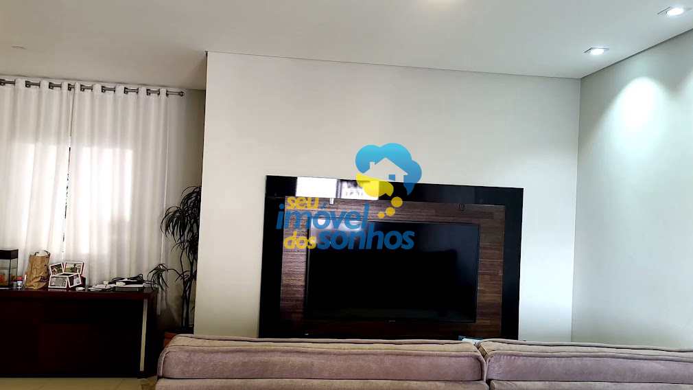 Casa em Bragança Paulista, no bairro Vila Mota