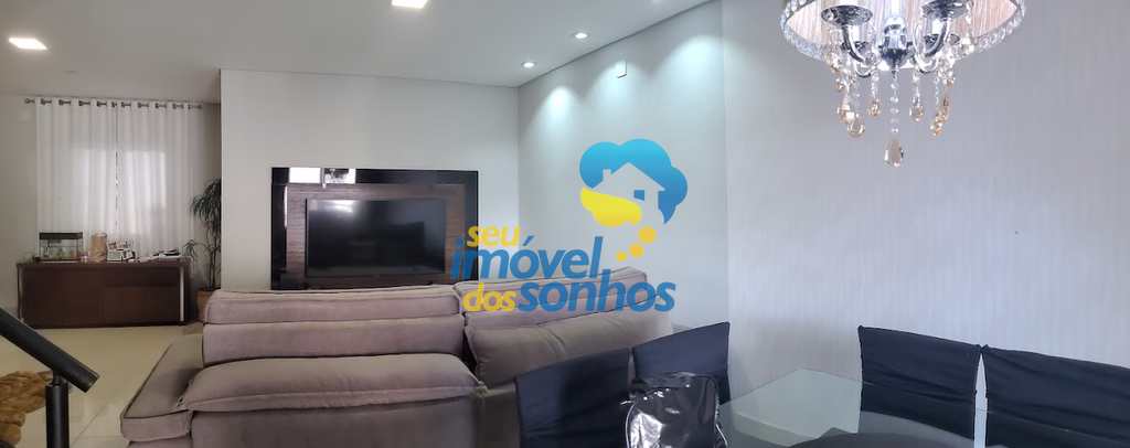 Casa em Bragança Paulista, no bairro Vila Mota