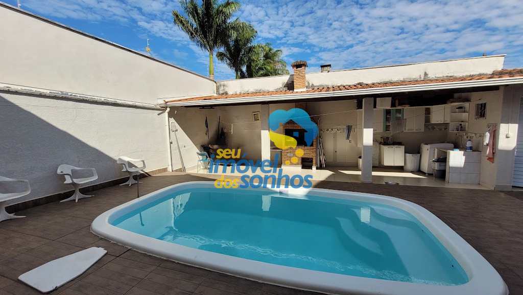 Casa em Bragança Paulista, no bairro Jardim Primavera
