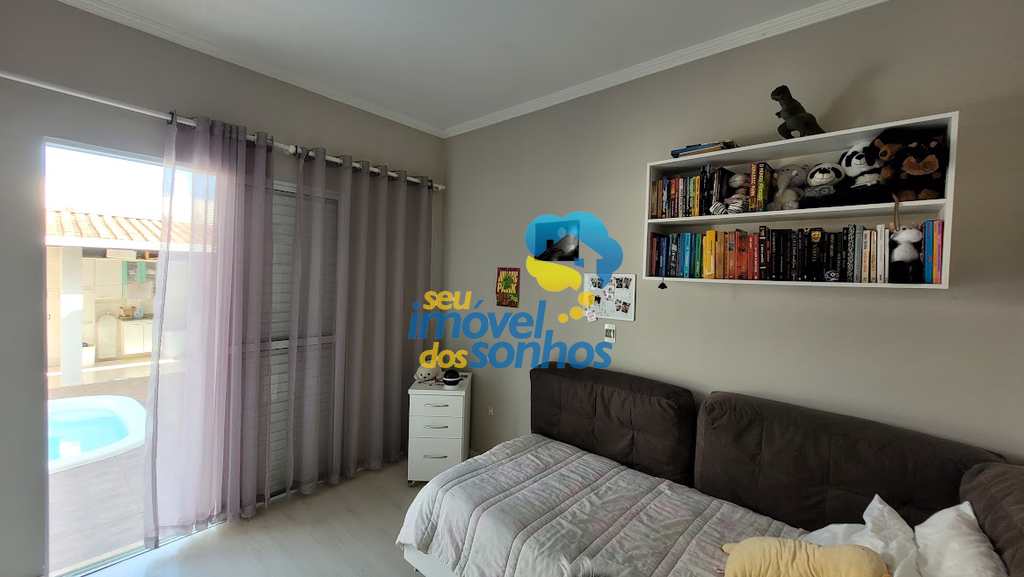 Casa em Bragança Paulista, no bairro Jardim Primavera
