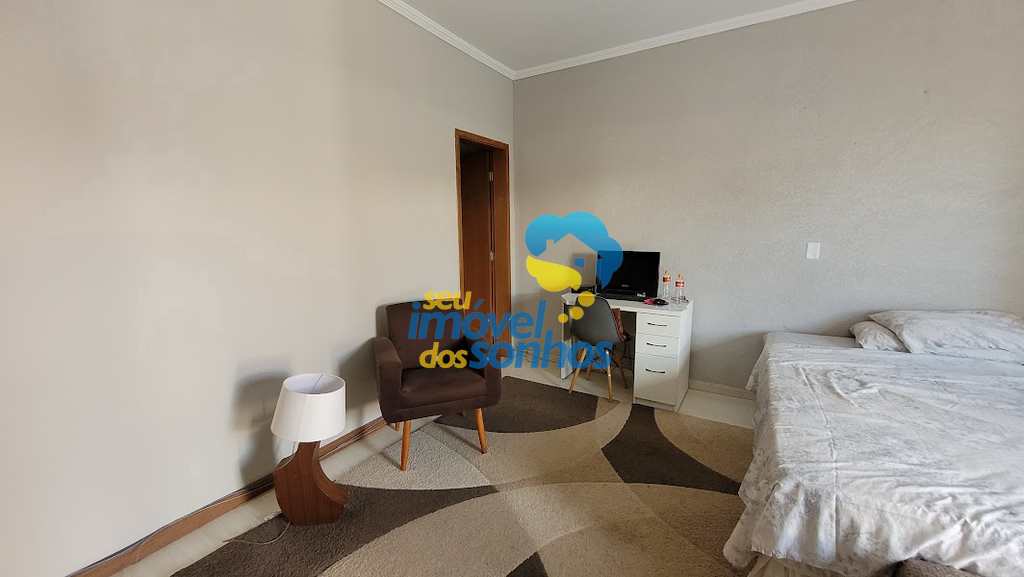 Casa em Bragança Paulista, no bairro Jardim Primavera