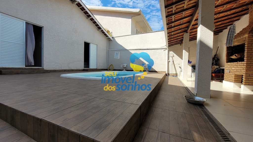 Casa em Bragança Paulista, no bairro Jardim Primavera