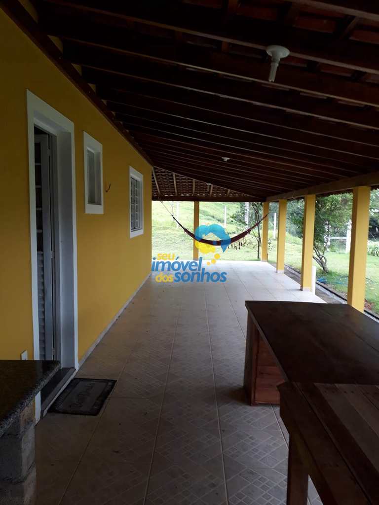 Sítio em Pedra Bela, no bairro Centro