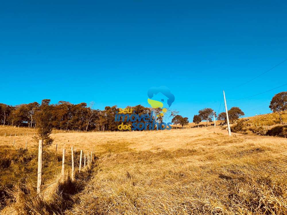 Terreno Rural em Bueno Brandão, no bairro Centro